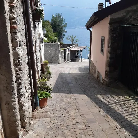 דירה Nearby - Il E Vicino Oliveto Lario